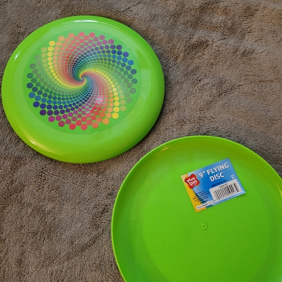 Frisbees - Picture 5 of 5